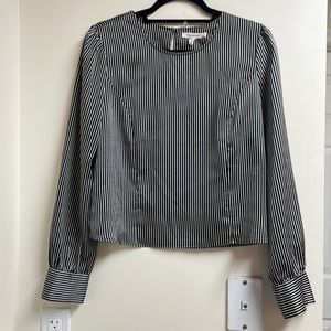 Beautiful long sleeve blouse